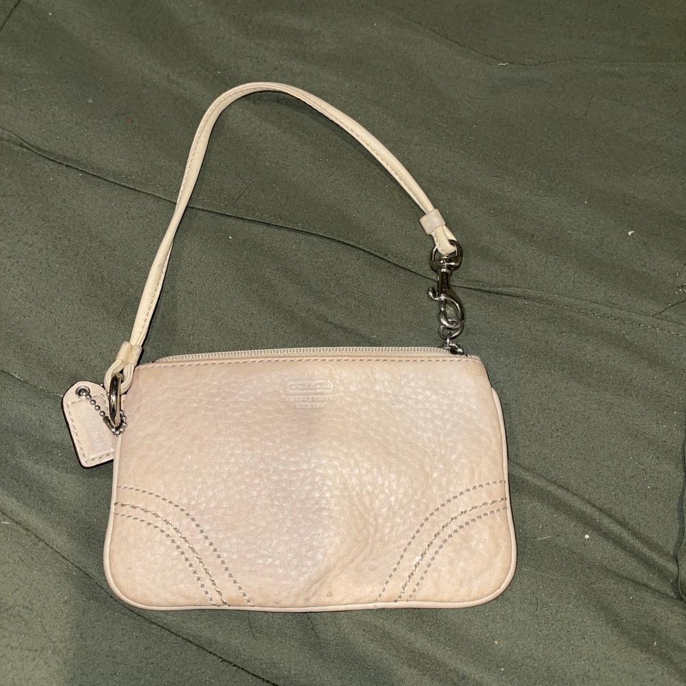 Coach Cream Pebbled Leather Wristlet Leather Strap Hangtag Mini Credit Card